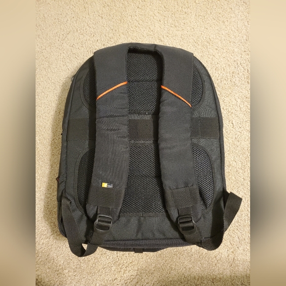 CaseLogic Backpack - Picture 2 of 3